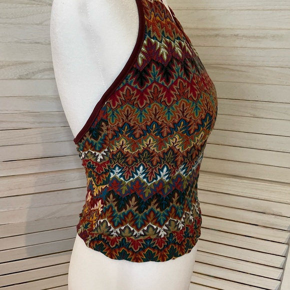 Ultimate 90s dELiA*S style halter top with zipper in back. - Picture 3 of 6